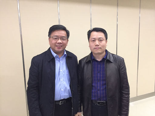 駿伯人力資源集團(tuán)總裁尹慶陽(yáng)與余司長(zhǎng)合影